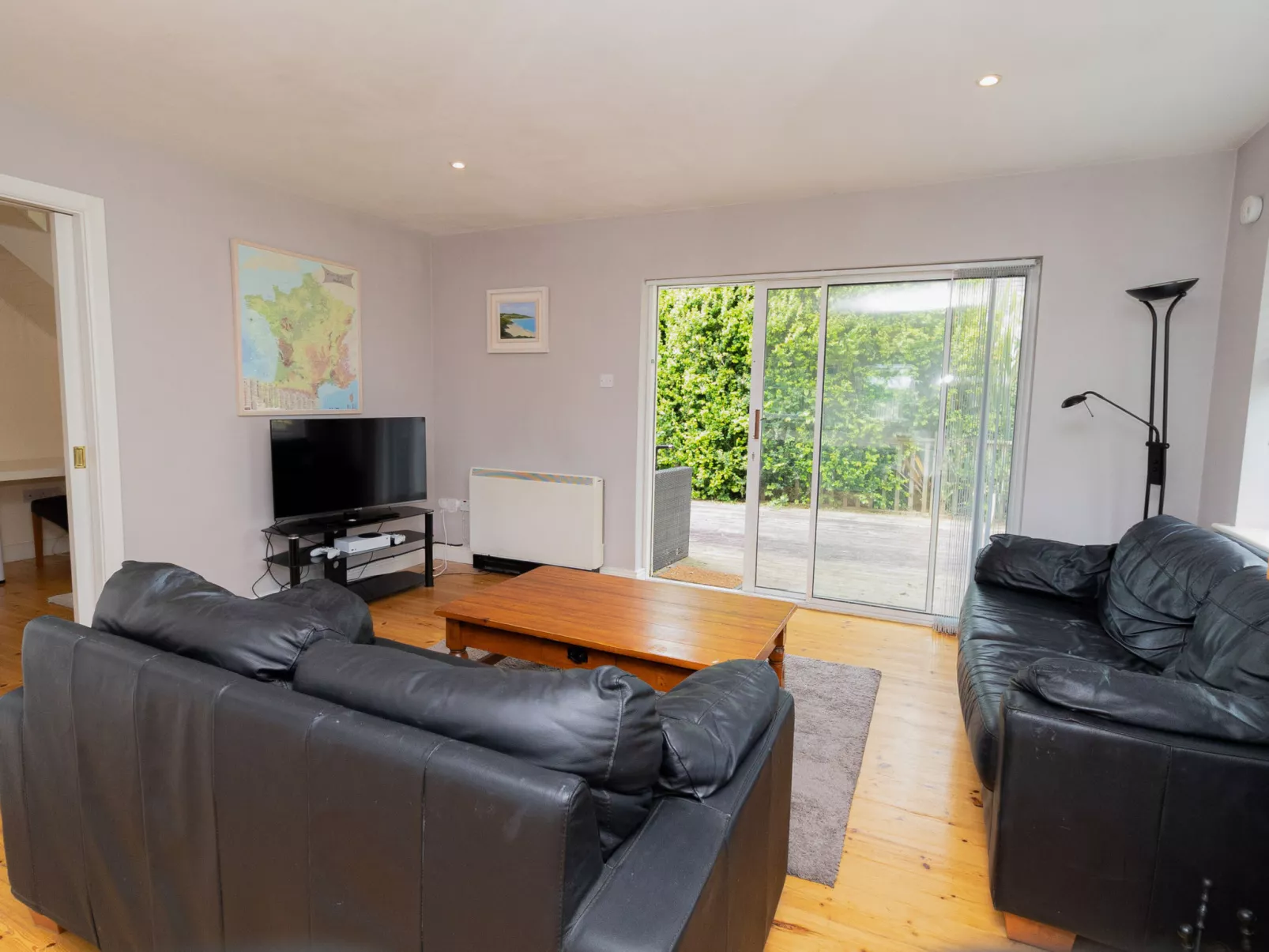 Brittas Bay Holiday Park No.18-Inside