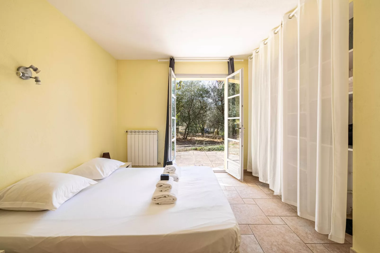 YJ-153-VEYANS-Untagged