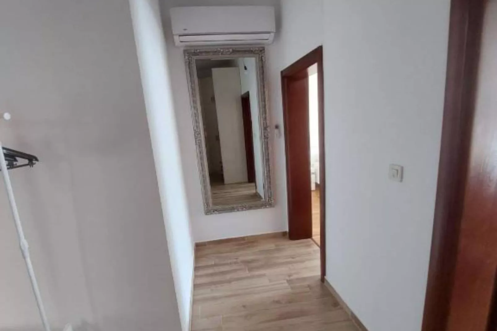 Deluxe City Escape with Modern Comforts & Garage - Double Room-Schlafzimmer