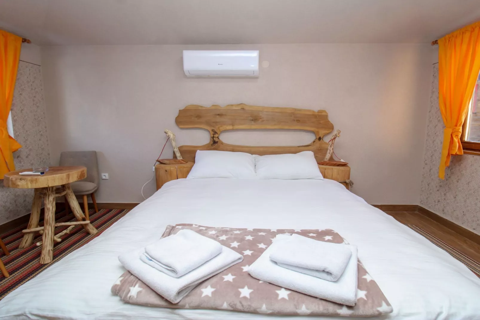 Ethno Village Dolina Mira - One Bedroom Holiday Home (Drina)-Bedroom