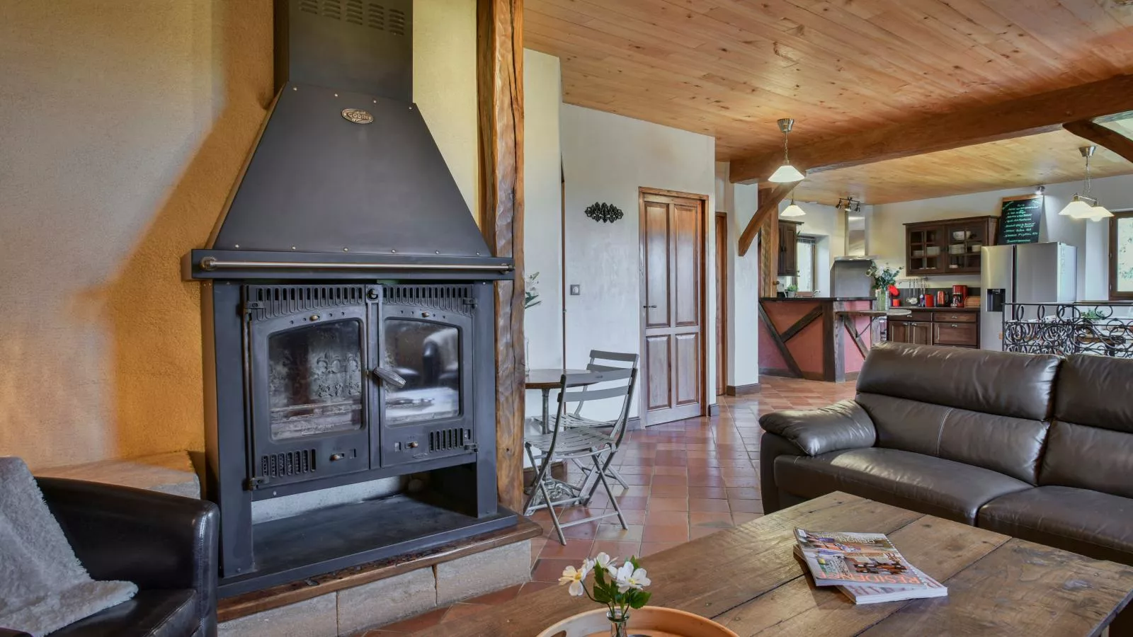 La Roque Haute-Living room