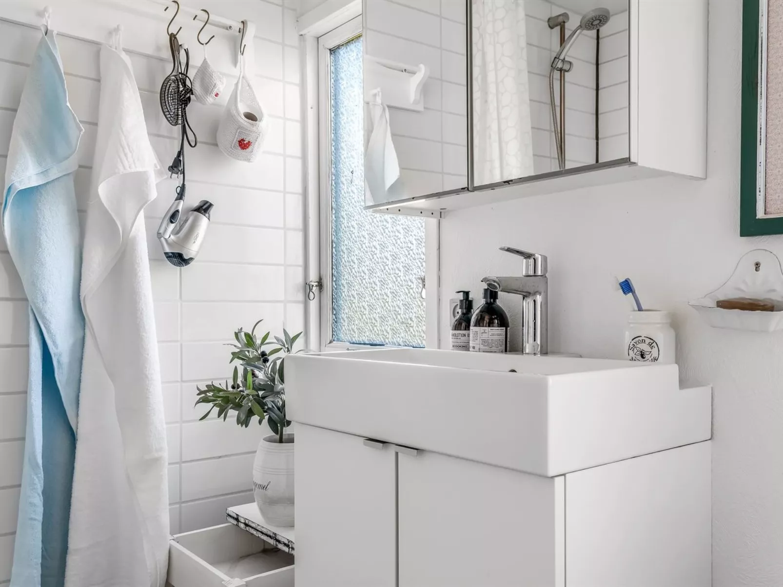 "Kamilla" -  from the sea-Inside