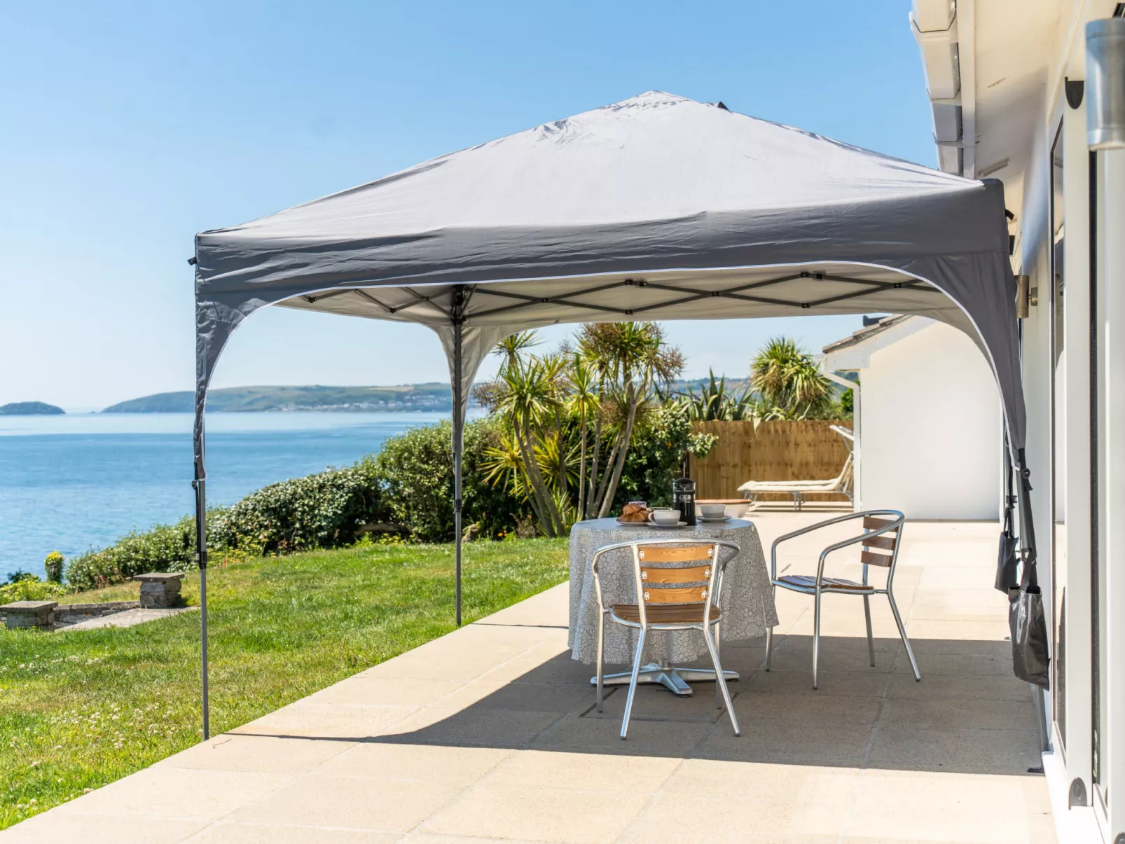 Avalon Sea Views-Dehors