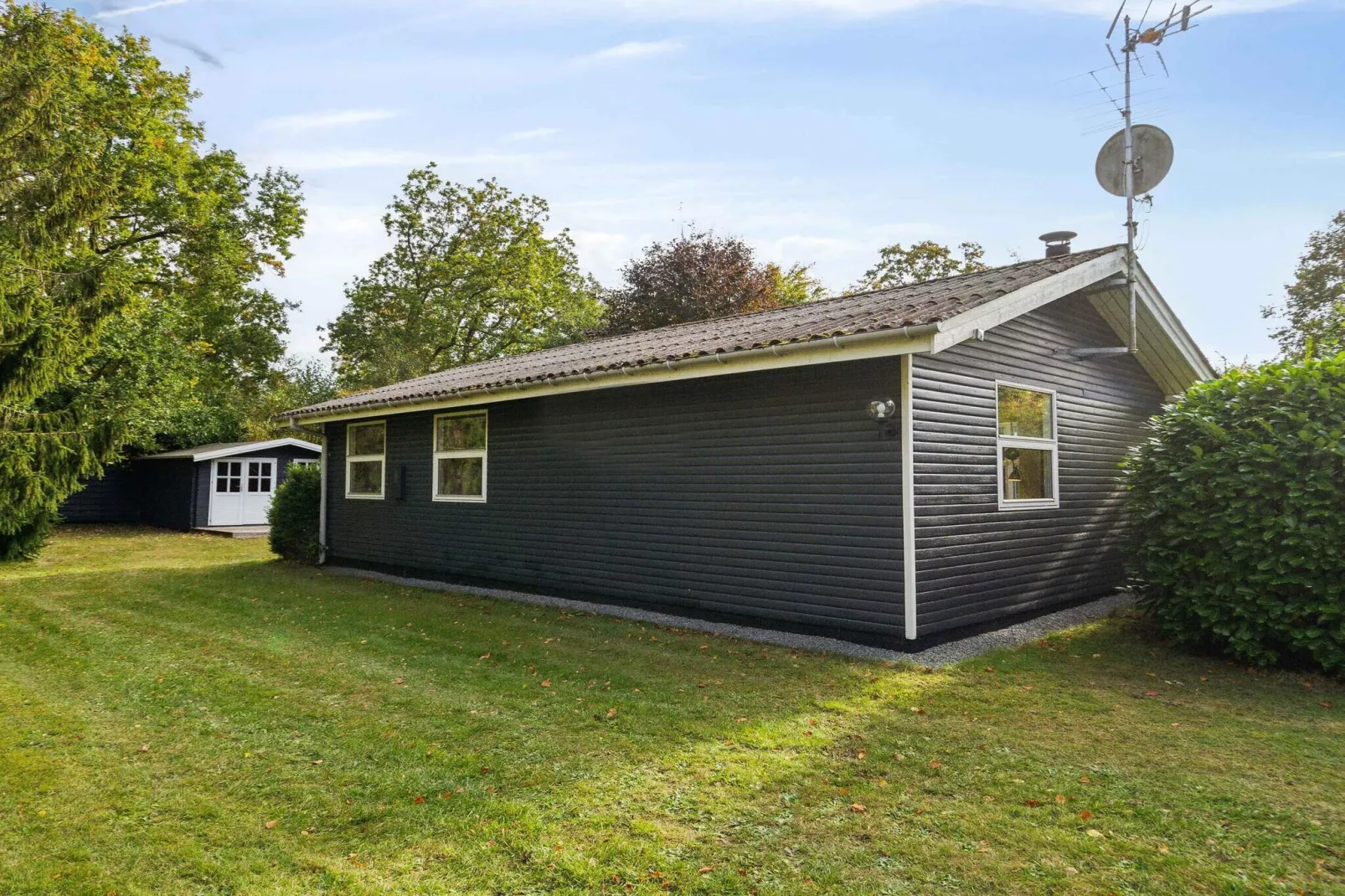 5 Sterne Ferienhaus in Glesborg-Im Freien