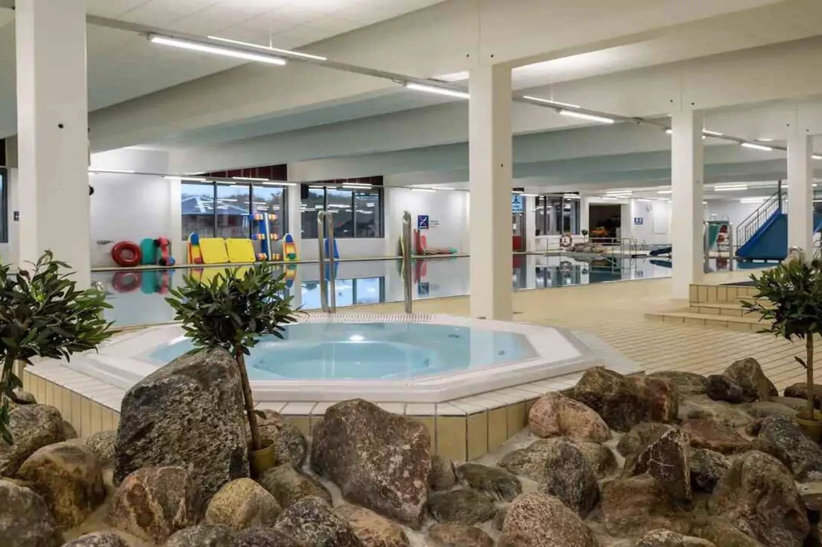 5 Sterne Ferienhaus in Toftlund-Schwimmbad