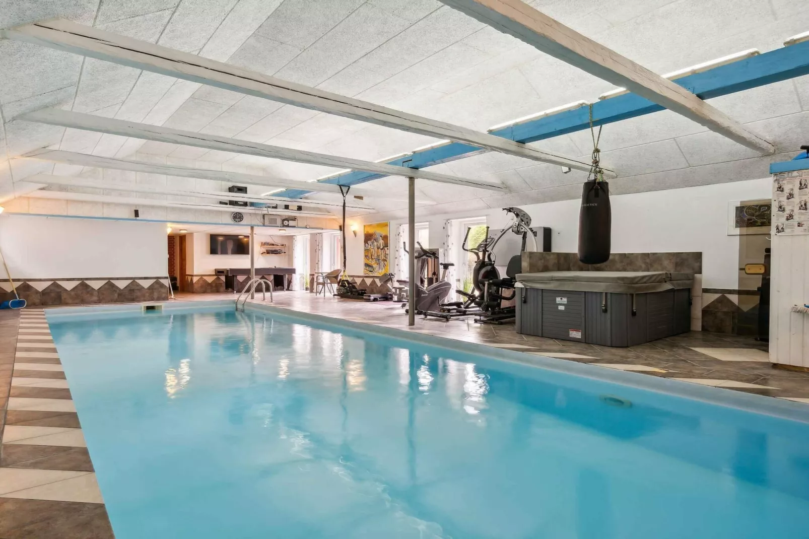 5 Sterne Ferienhaus in Hasselager-Schwimmbad