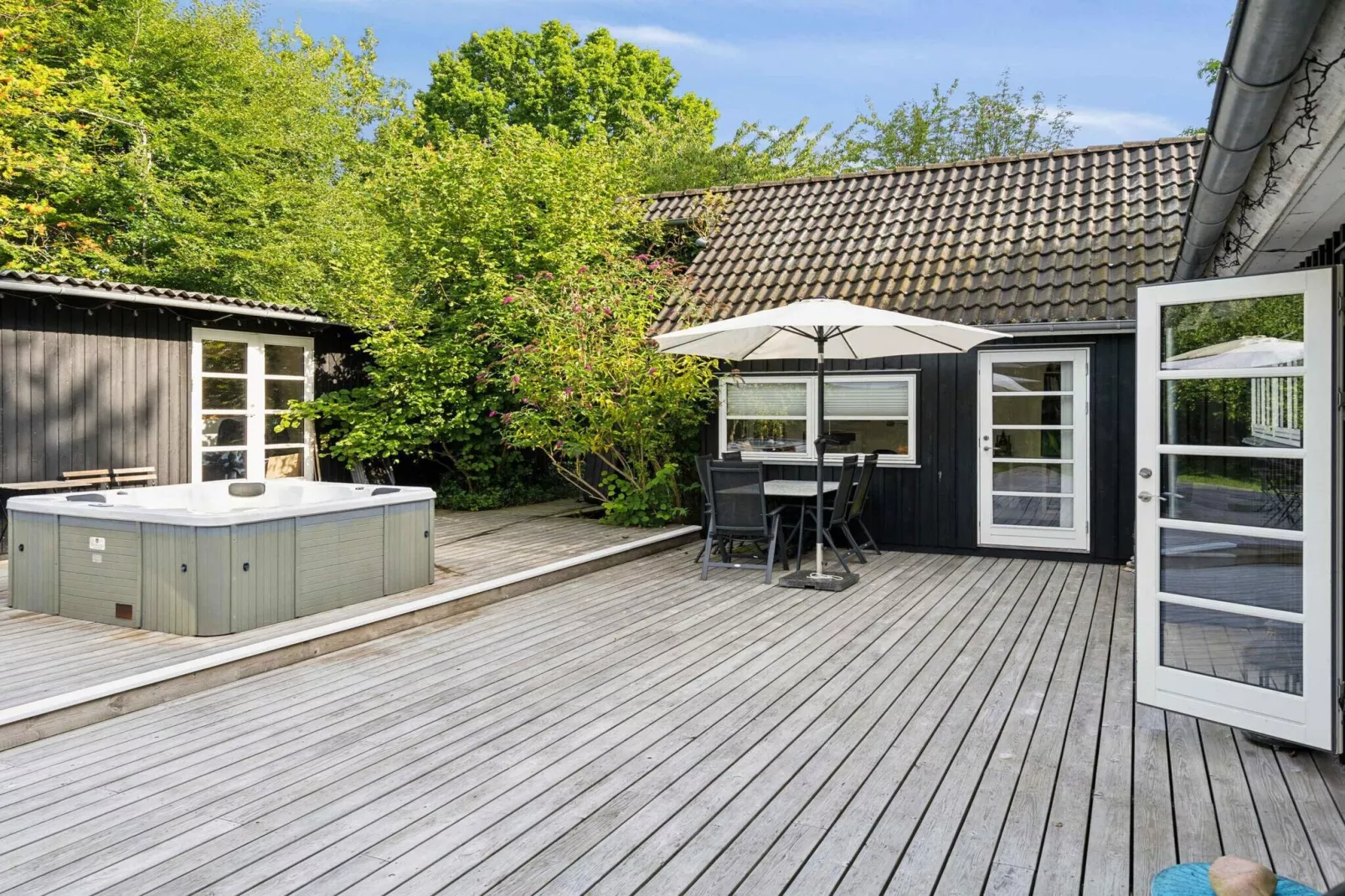 4 Sterne Ferienhaus in Faxe Ladeplads-Im Freien