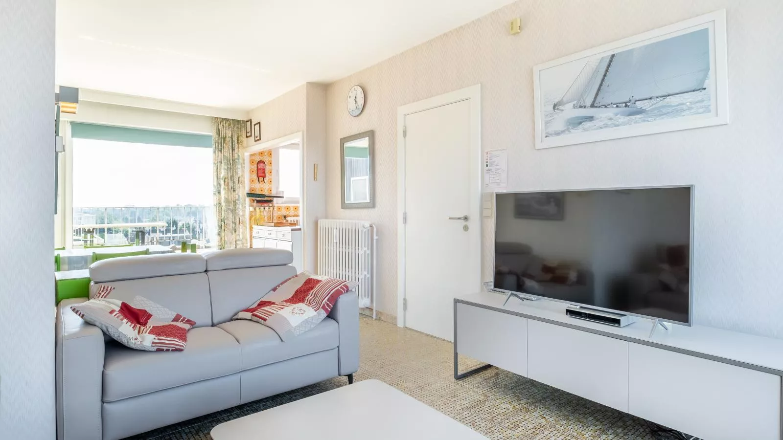 Zeezicht 7e-Living room