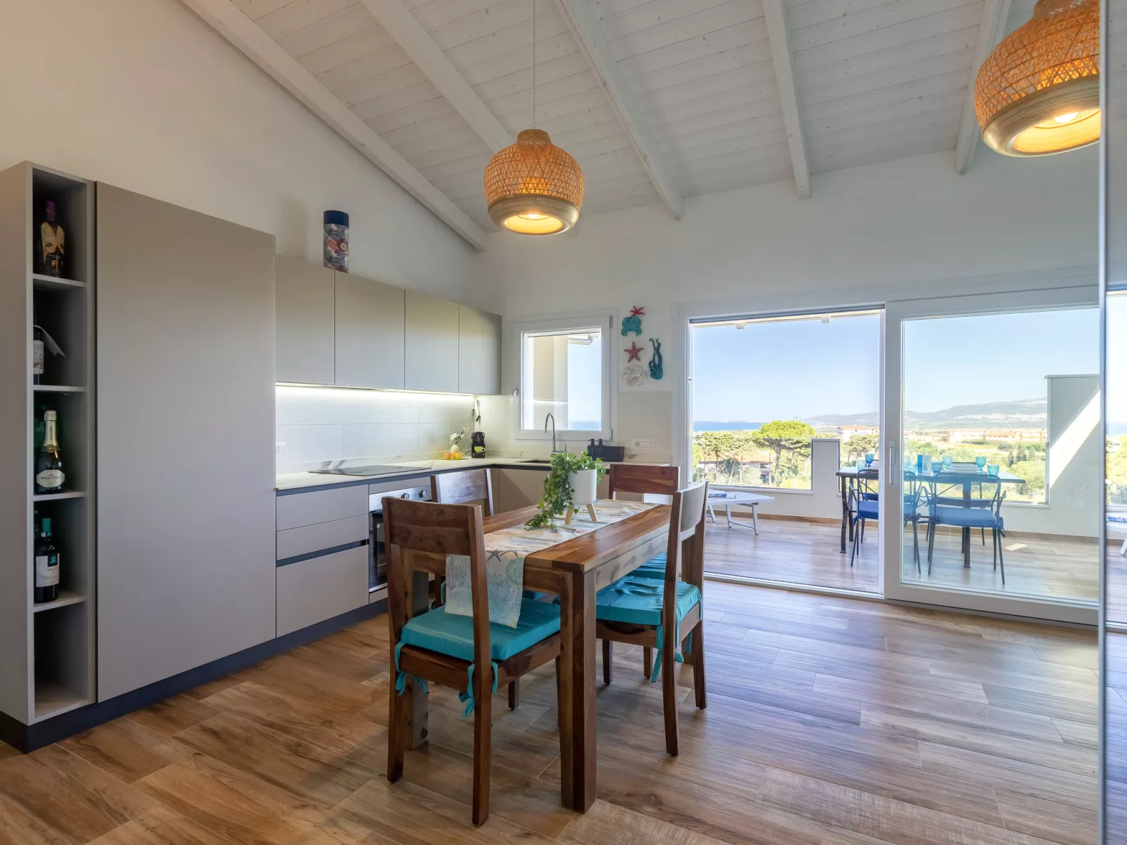 Attico Sunset Breeze-Inside