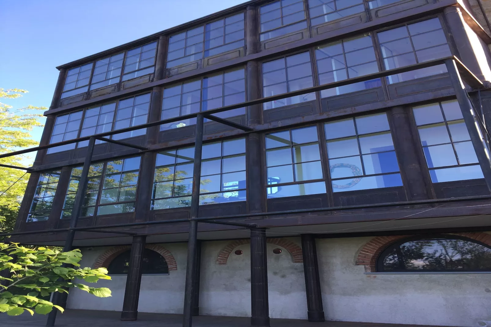 AL Montaldeo-Exterior in summer