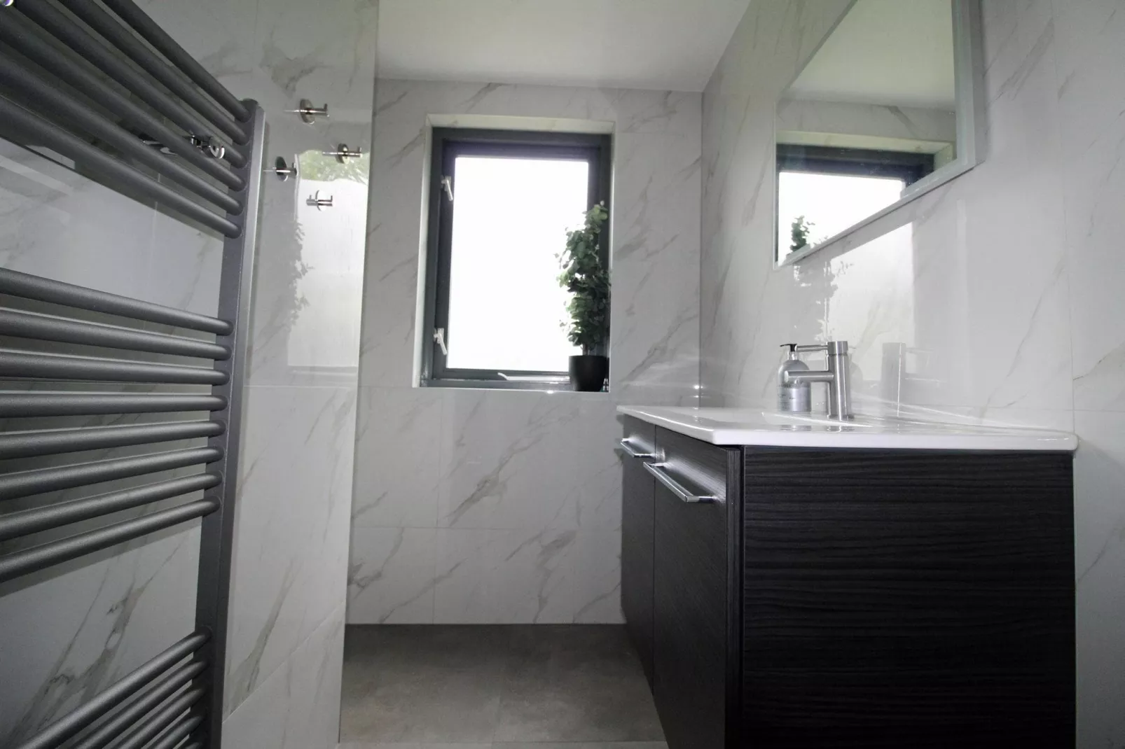 6 - Persons Bungalow La Moufflon-Salle de bain