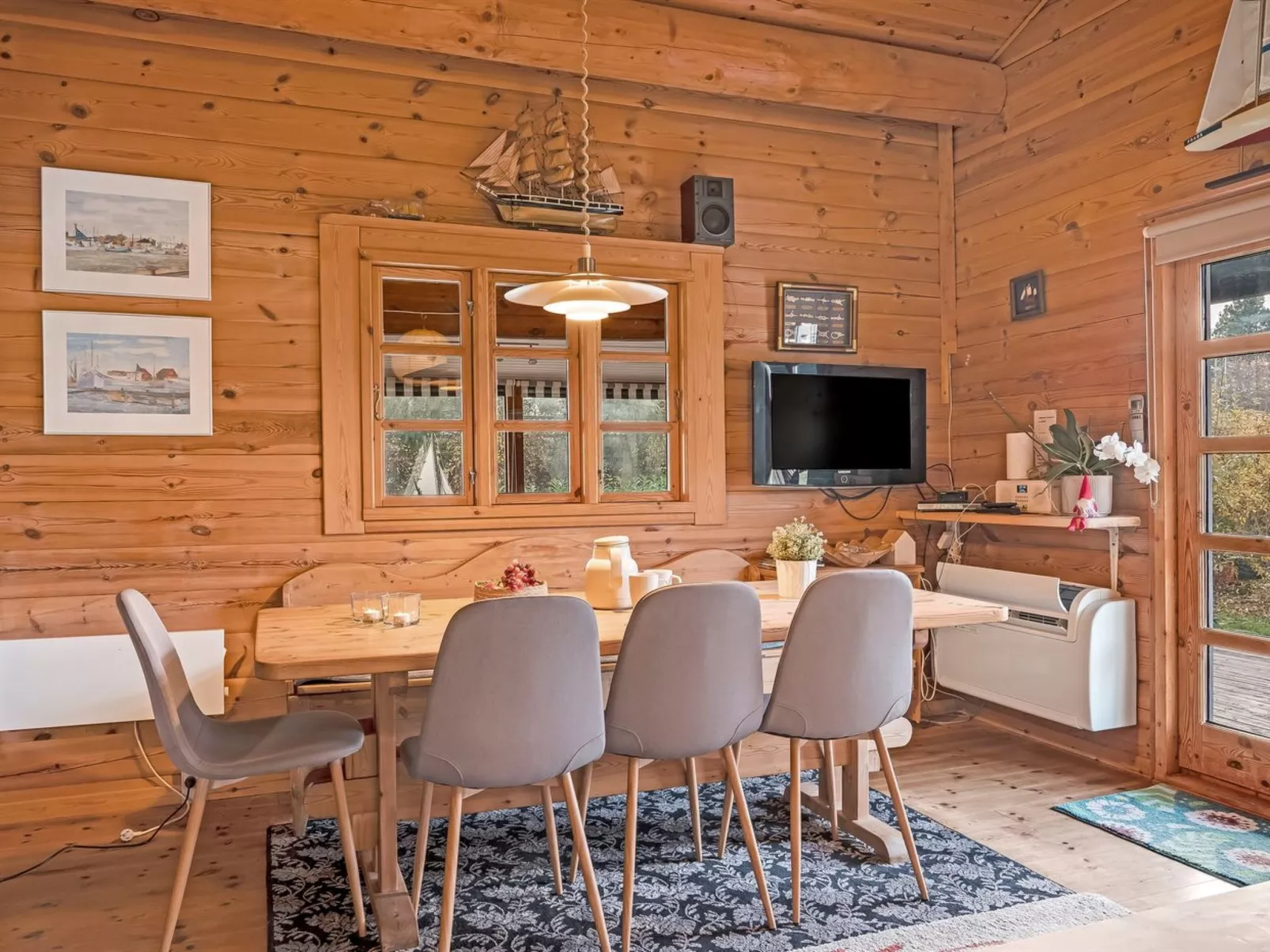 "Hakon" - 1km from the sea-Dedans