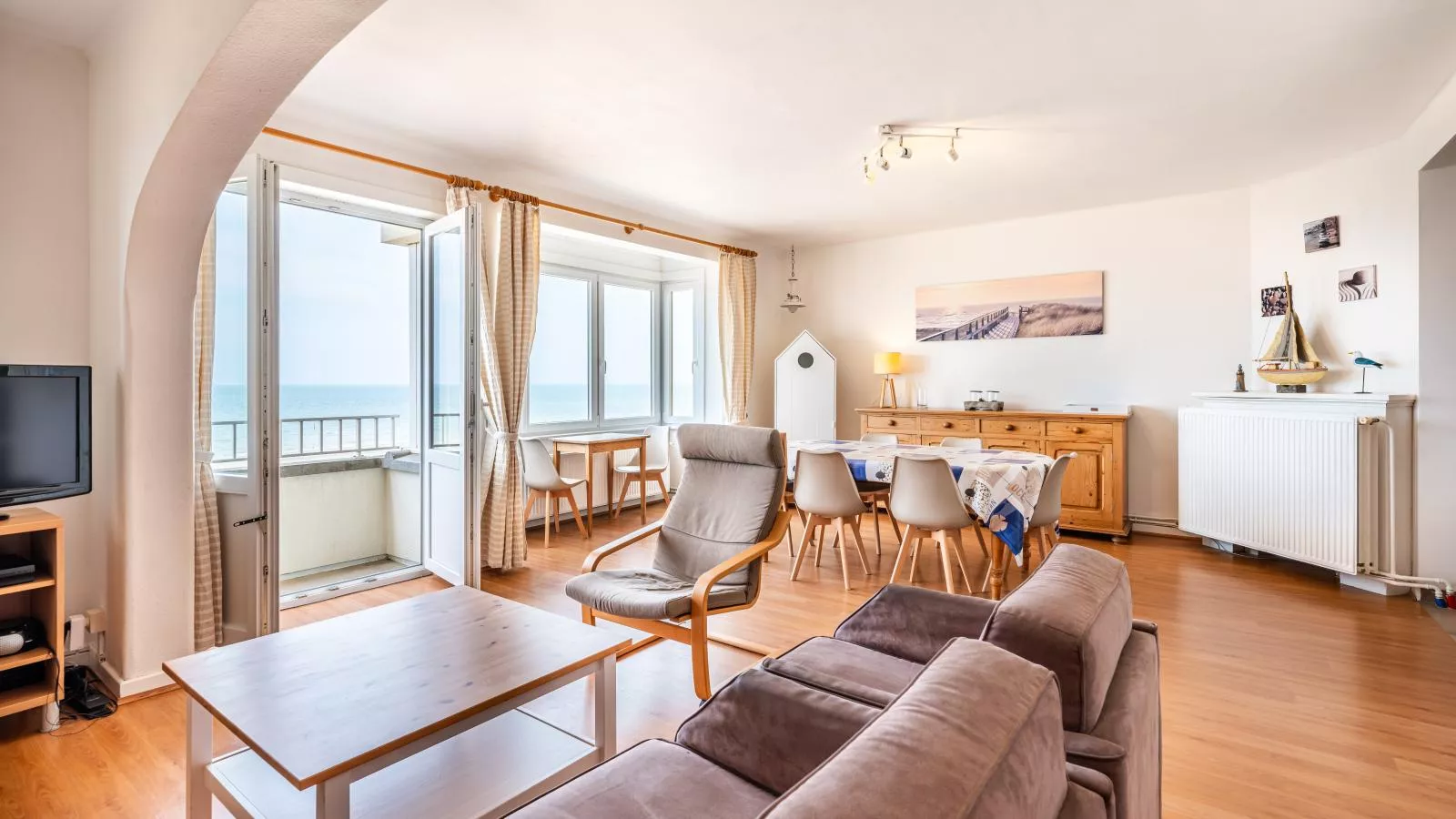 Nepto troisième-Living room