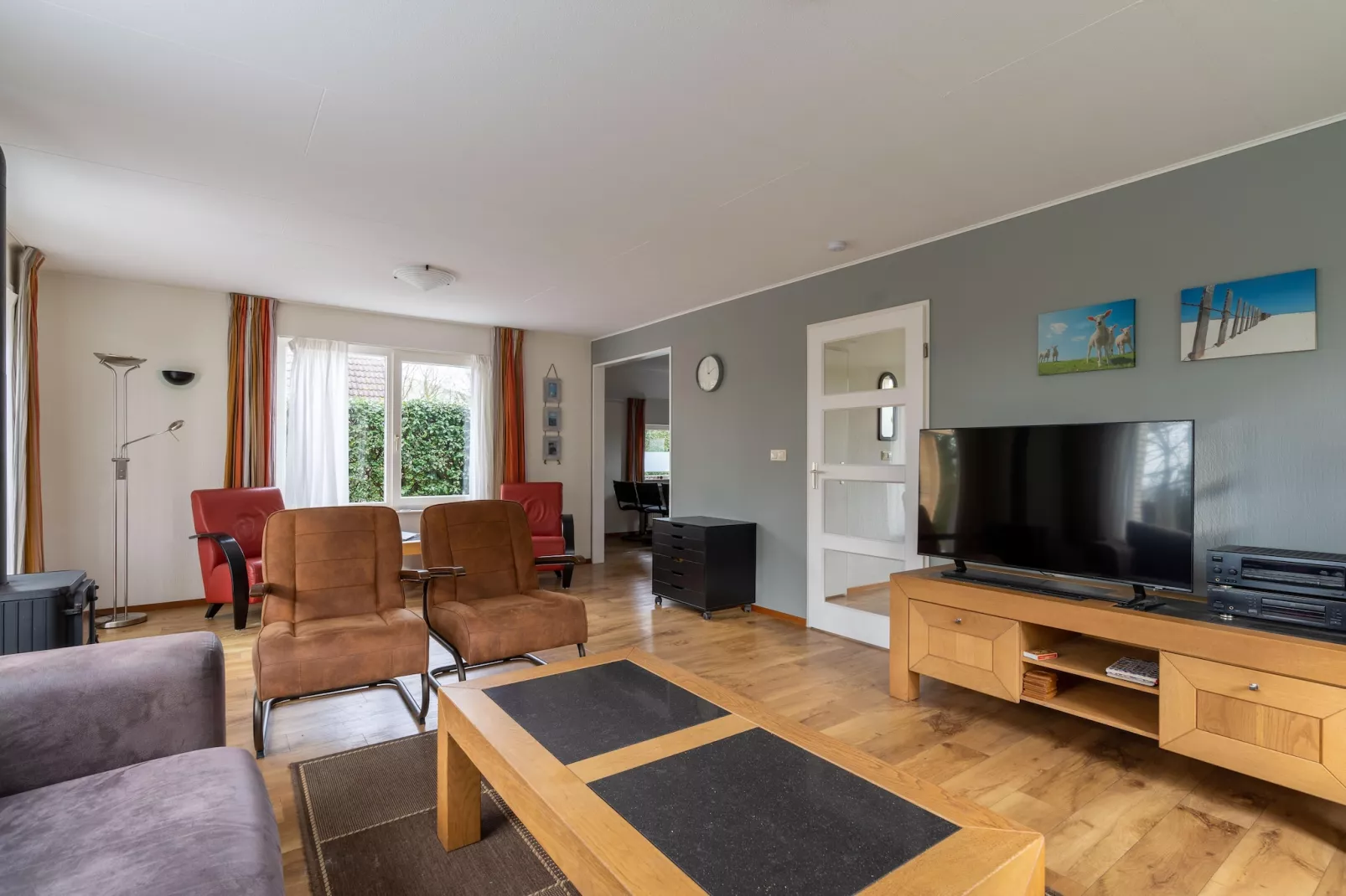 Kamperfoelie 43-Salon