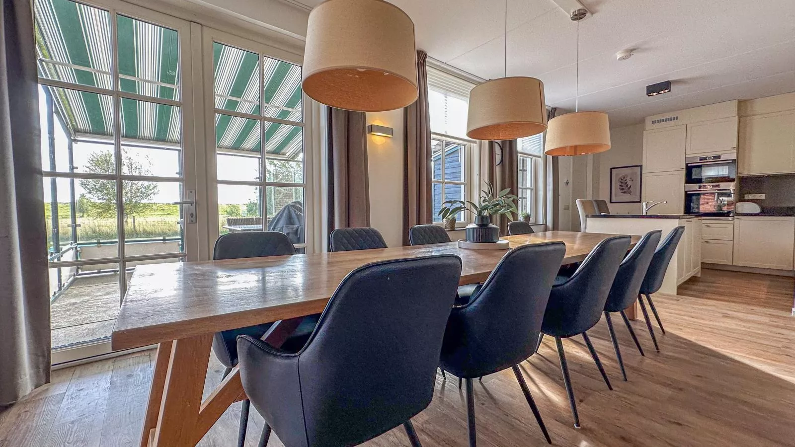 Dune Design 39-Dining room