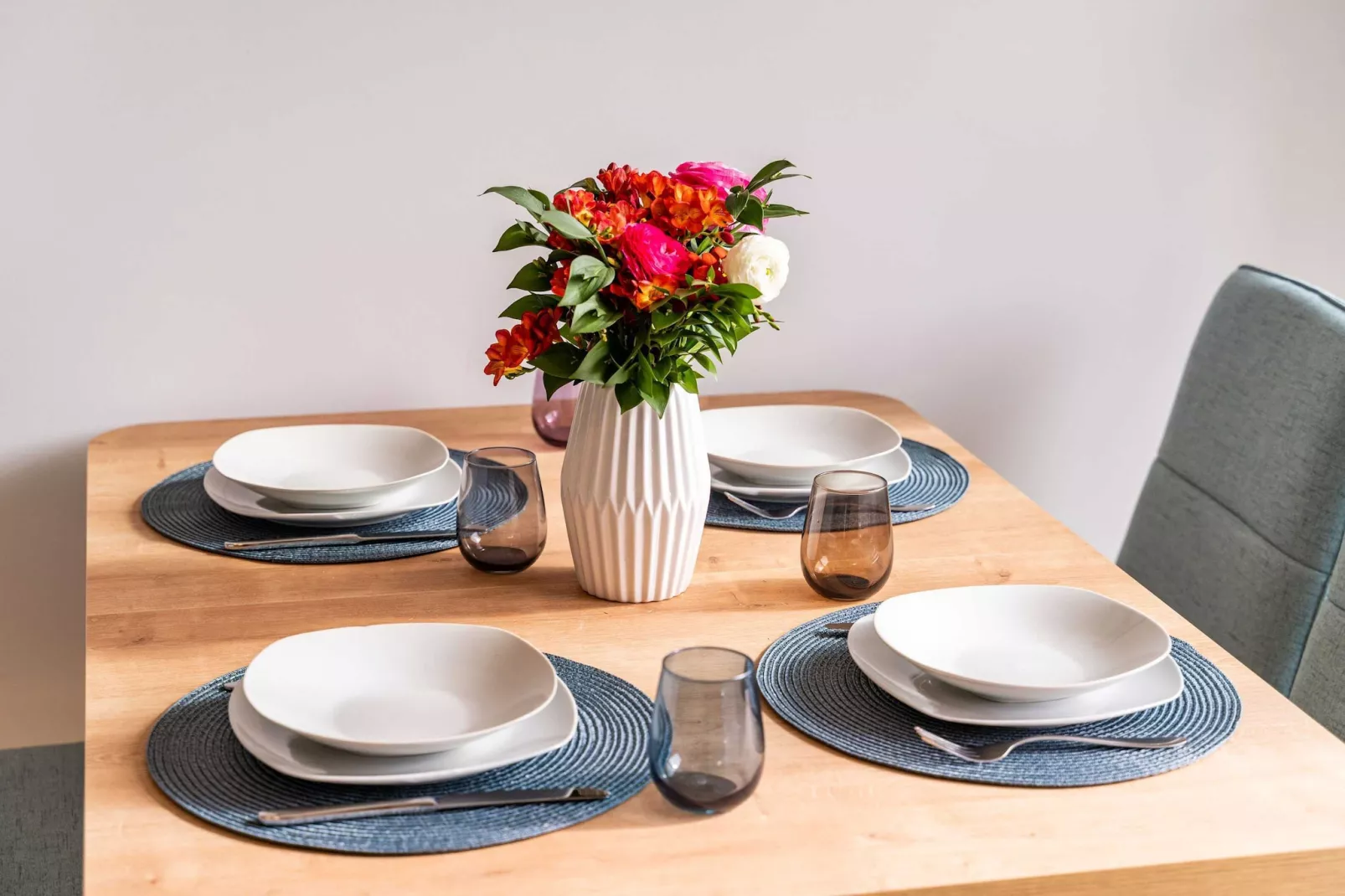 Apartment Zoric - Two Bedroom Apartment with Balcony-Dining room