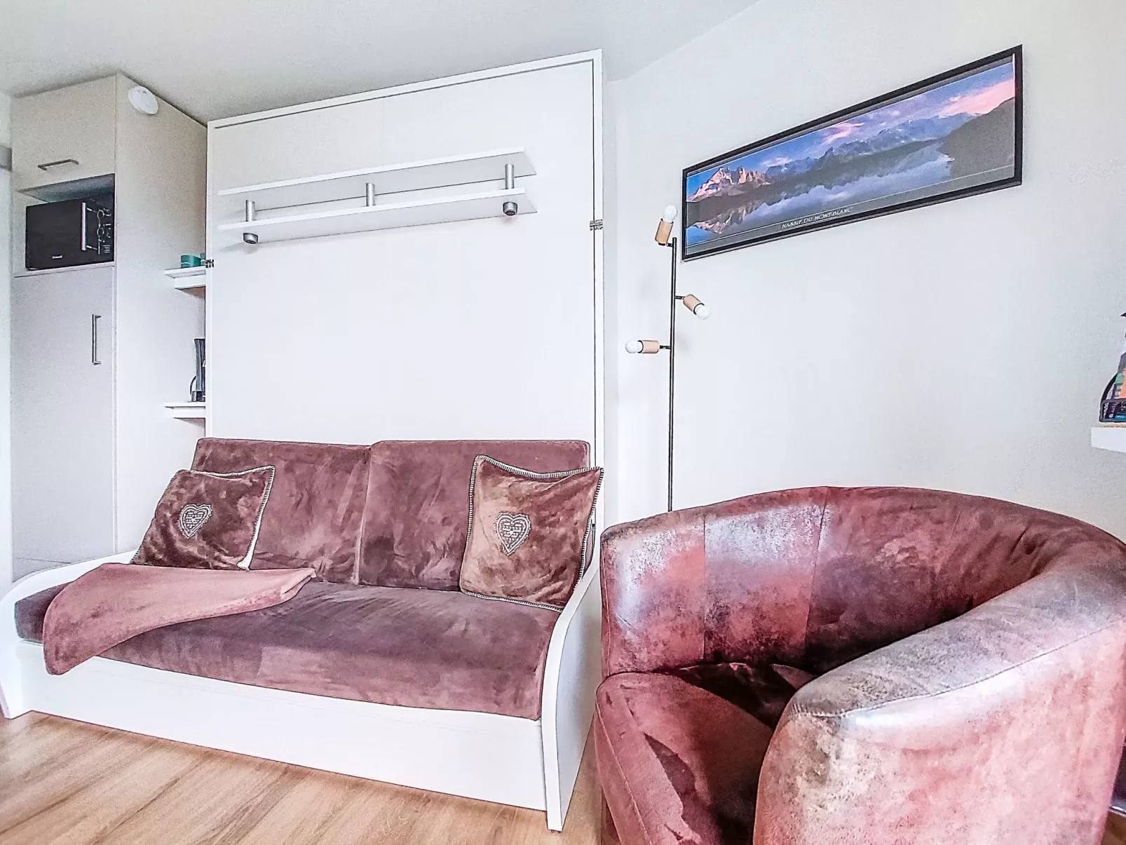 L'aiguille noire-Dedans