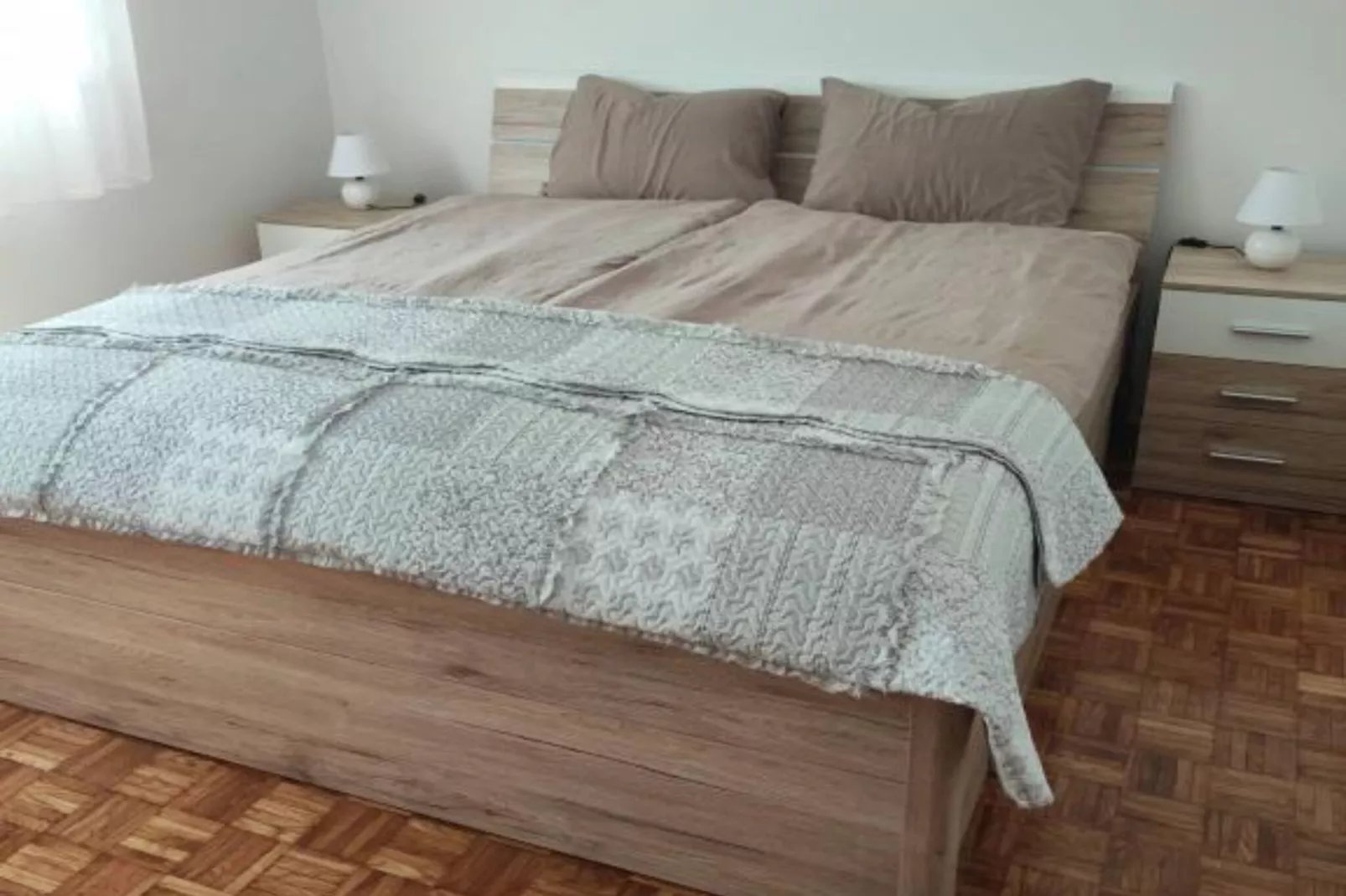 Apartment Eva Pula - One Bedroom Apartment with Balcony-Schlafzimmer