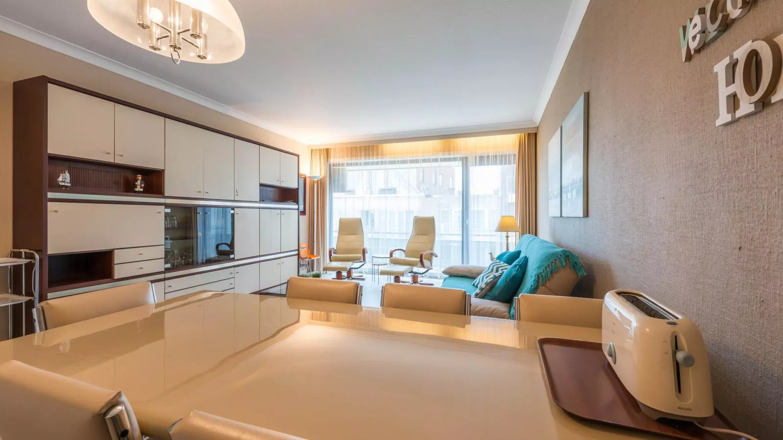 Vintitsch derde-Salle à manger