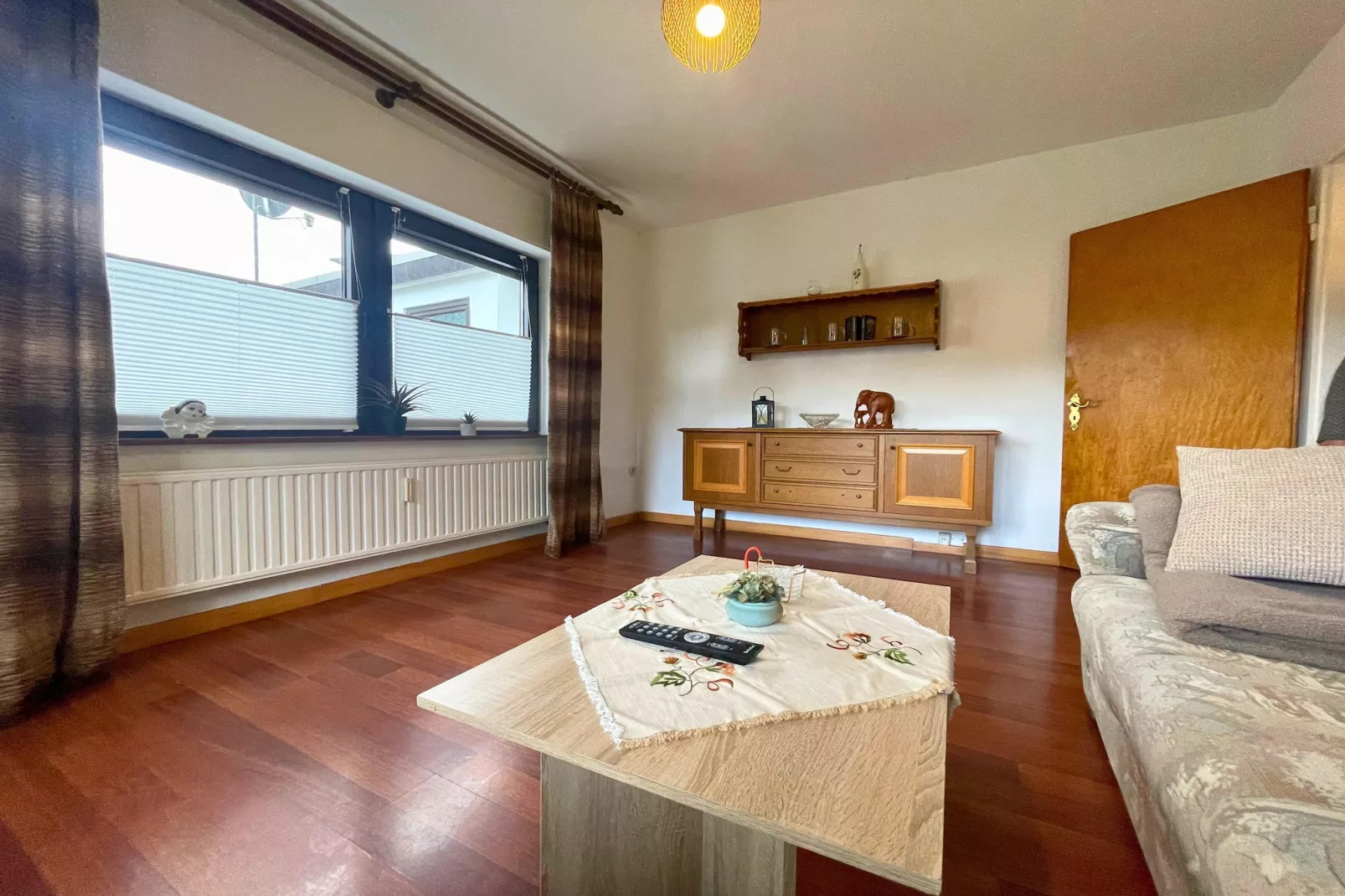 Ferienwohnung Birresborn-Wohnzimmer
