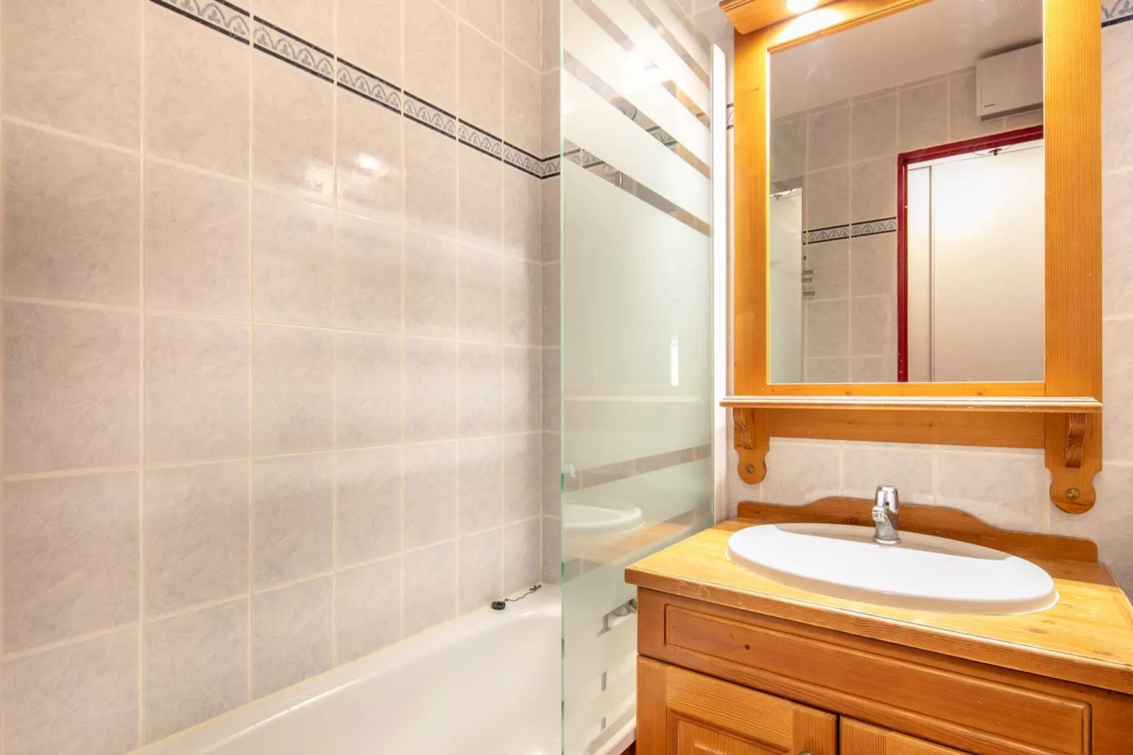 C. Ramoure B N°210 - 2P4-Bathroom