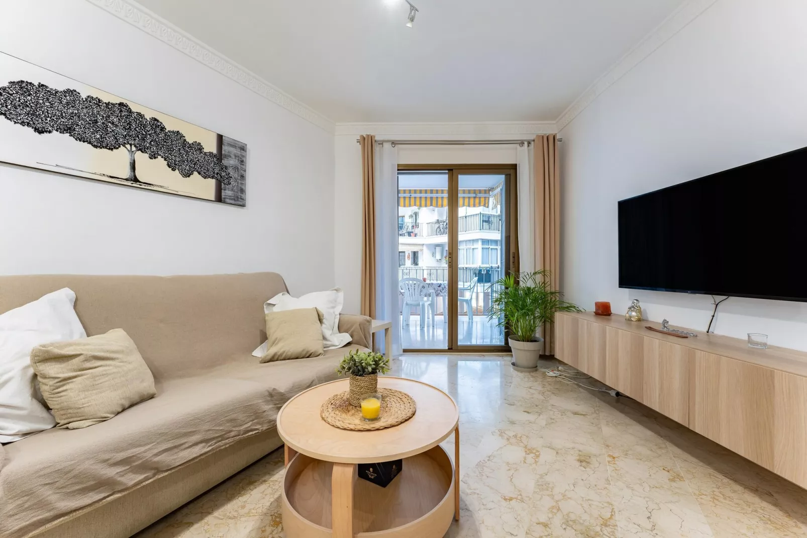 CT 350 - Faro's Marbella Beachapartment for 2 - perfect beachconection-Salon
