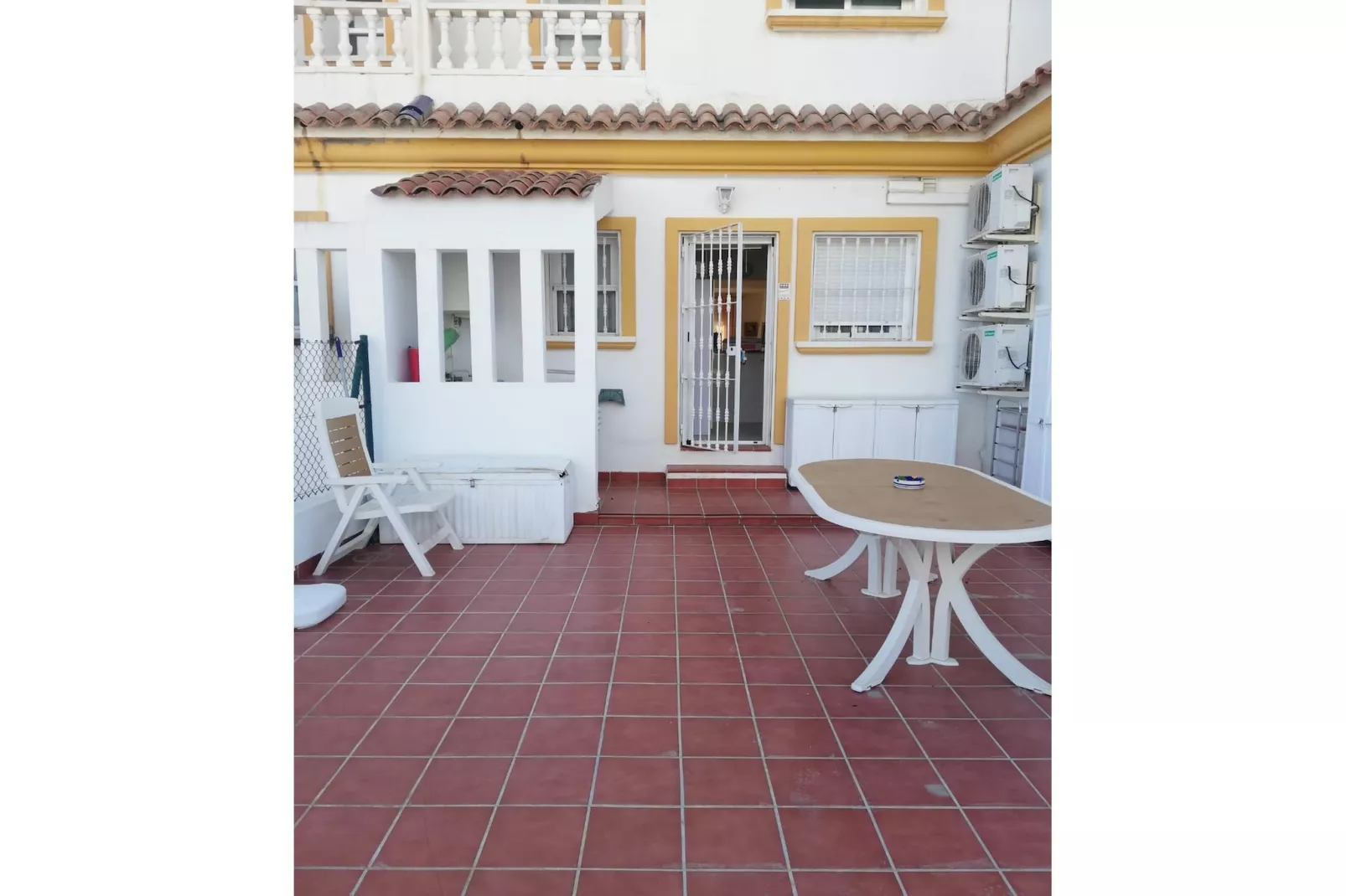 CT 345 AL - Faro's Cala Marques Townhouse-Exterior in summer