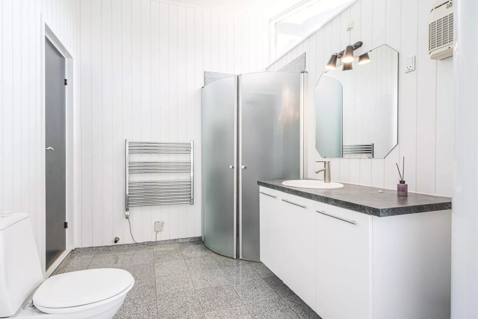 Maison de vacances pour 6 a Henne-Intérieur