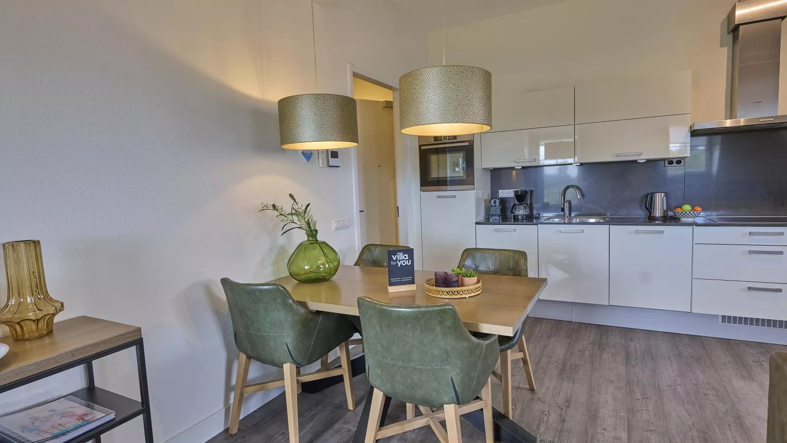 Sauna Zee 27H-Dining room