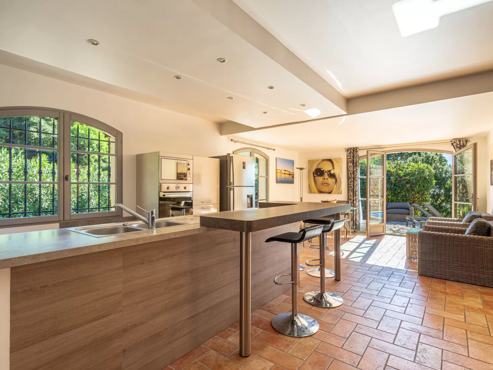 Villa du Canadel-Inside