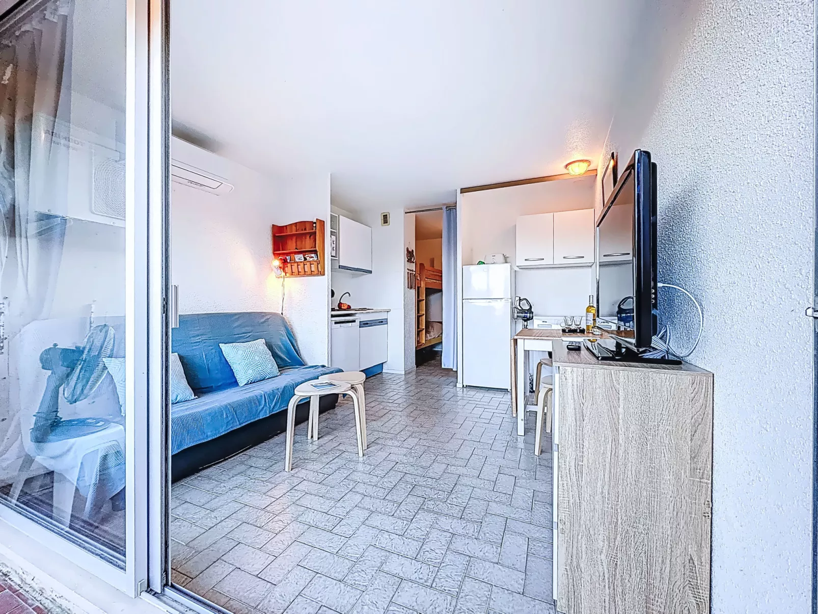 Le Lagon Bleu-Dedans