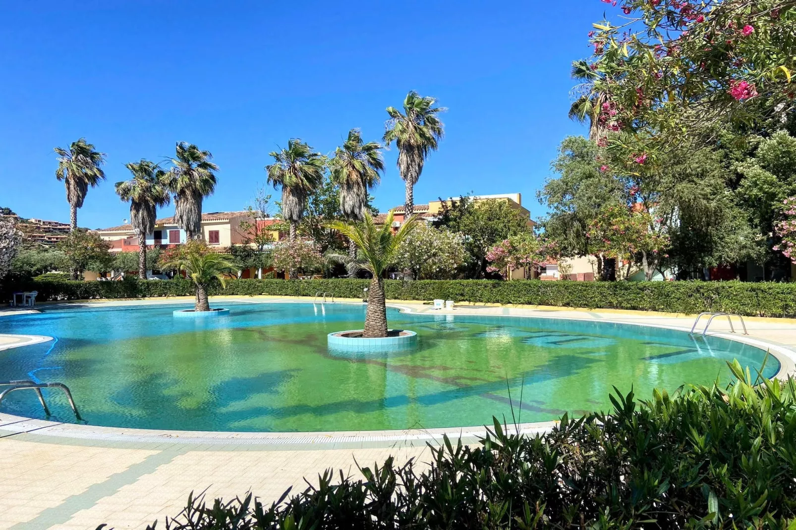 Residenza L'Oasi-Swimming pool