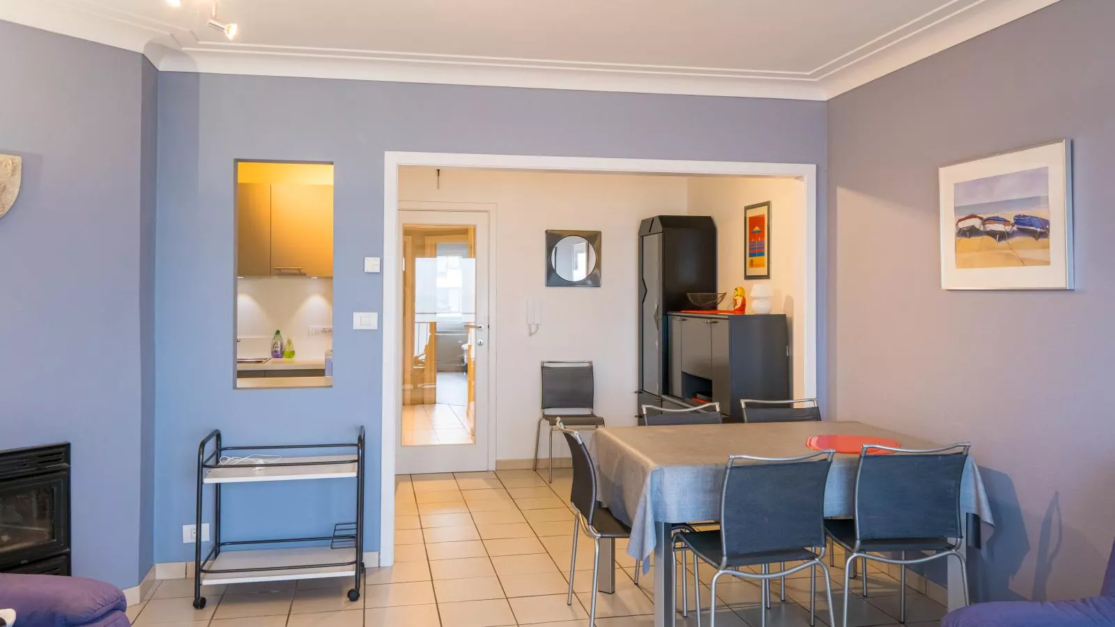 Fabiola - 0602-Indoor