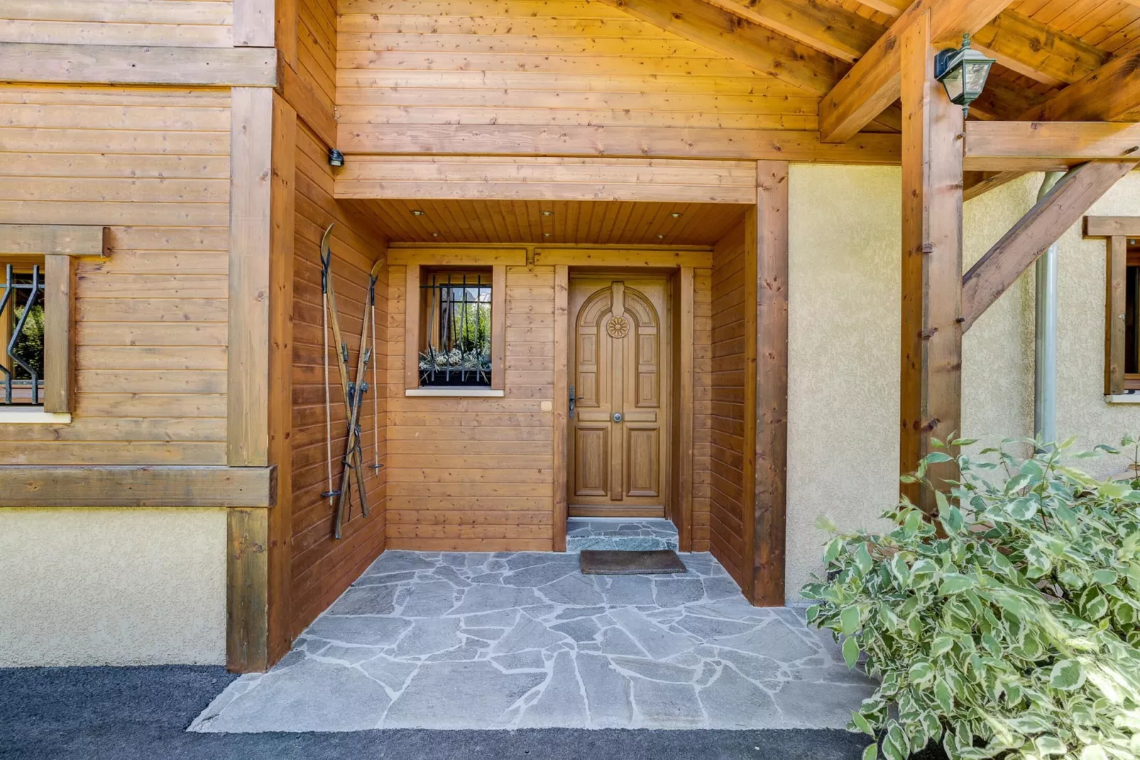 Sanaz-Hall & reception