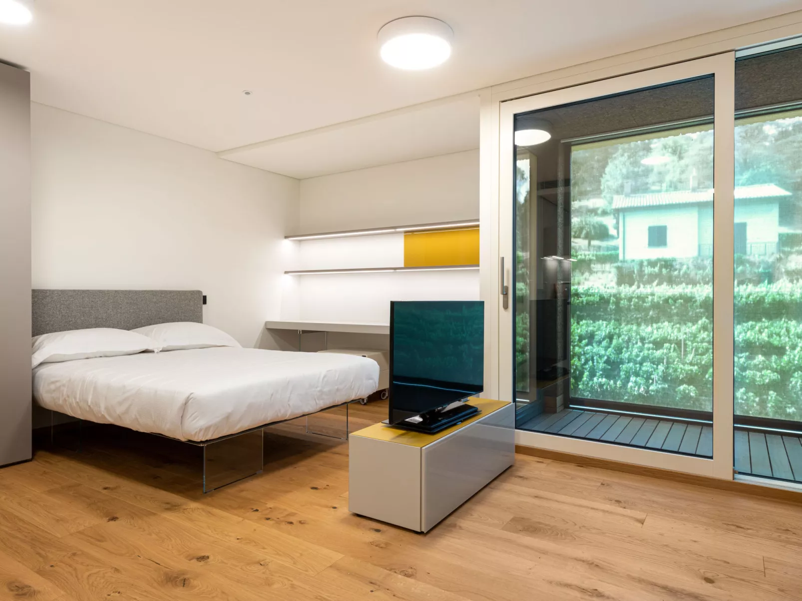 Lo Scudo di Stabio 1.Zi.Studio Nord-Dedans