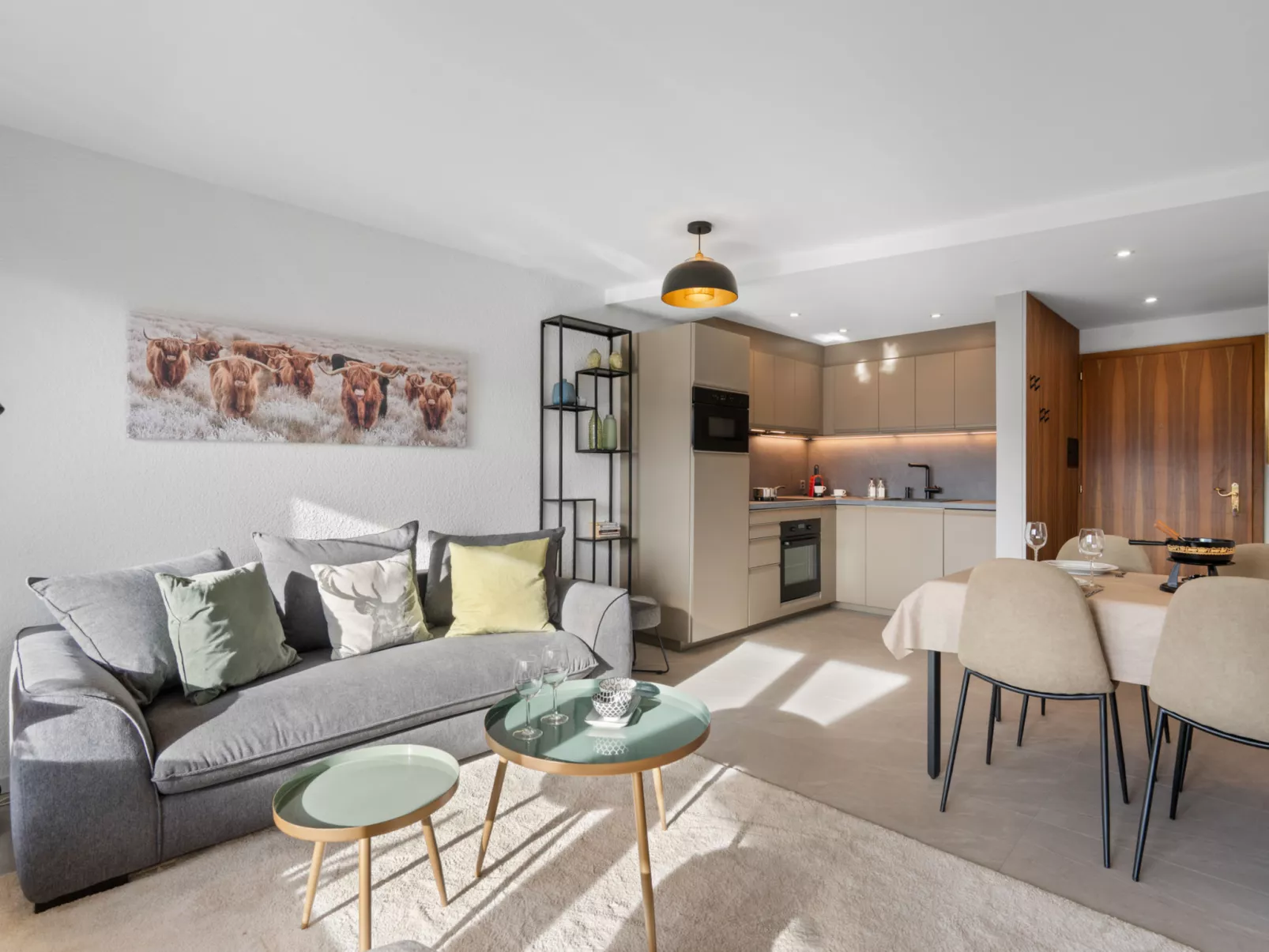 Les Faverges 11-Inside