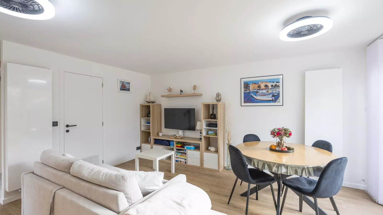 Het Zand - 2 + parking 2-Living room