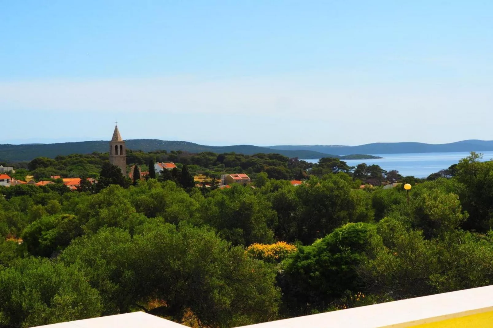 Apartment Gaby - One Bedroom Apartment with Balcony-Ambiance