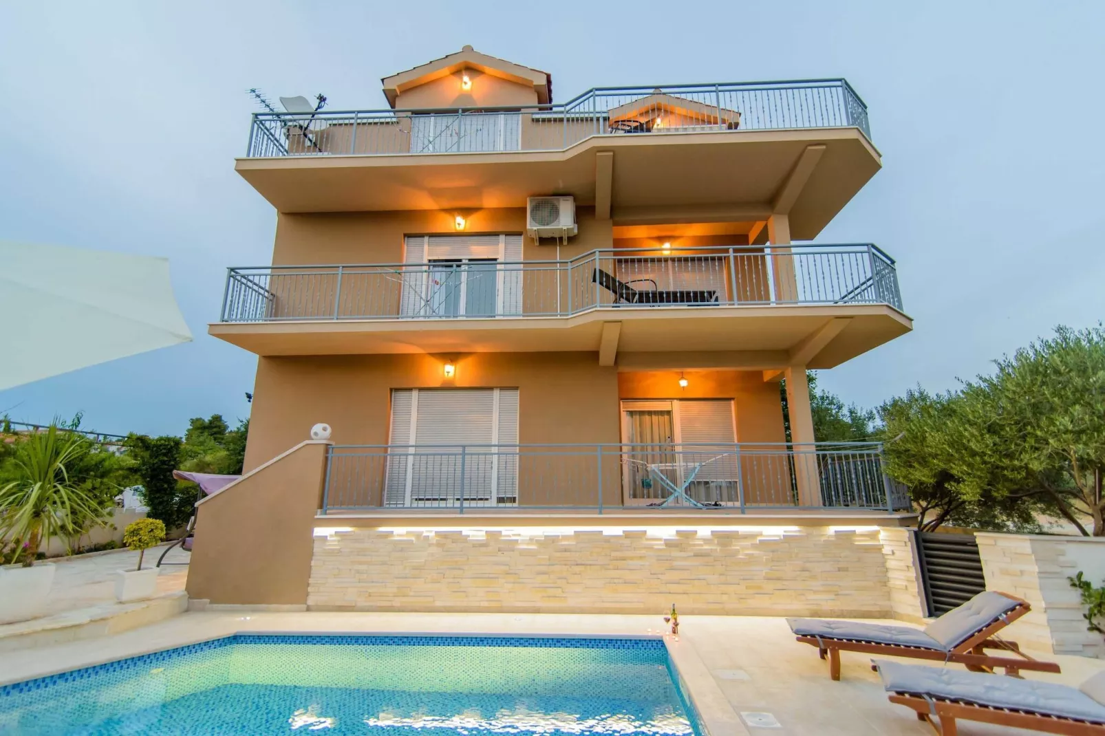 Superior apartment Zadar-Außenbereich Sommer