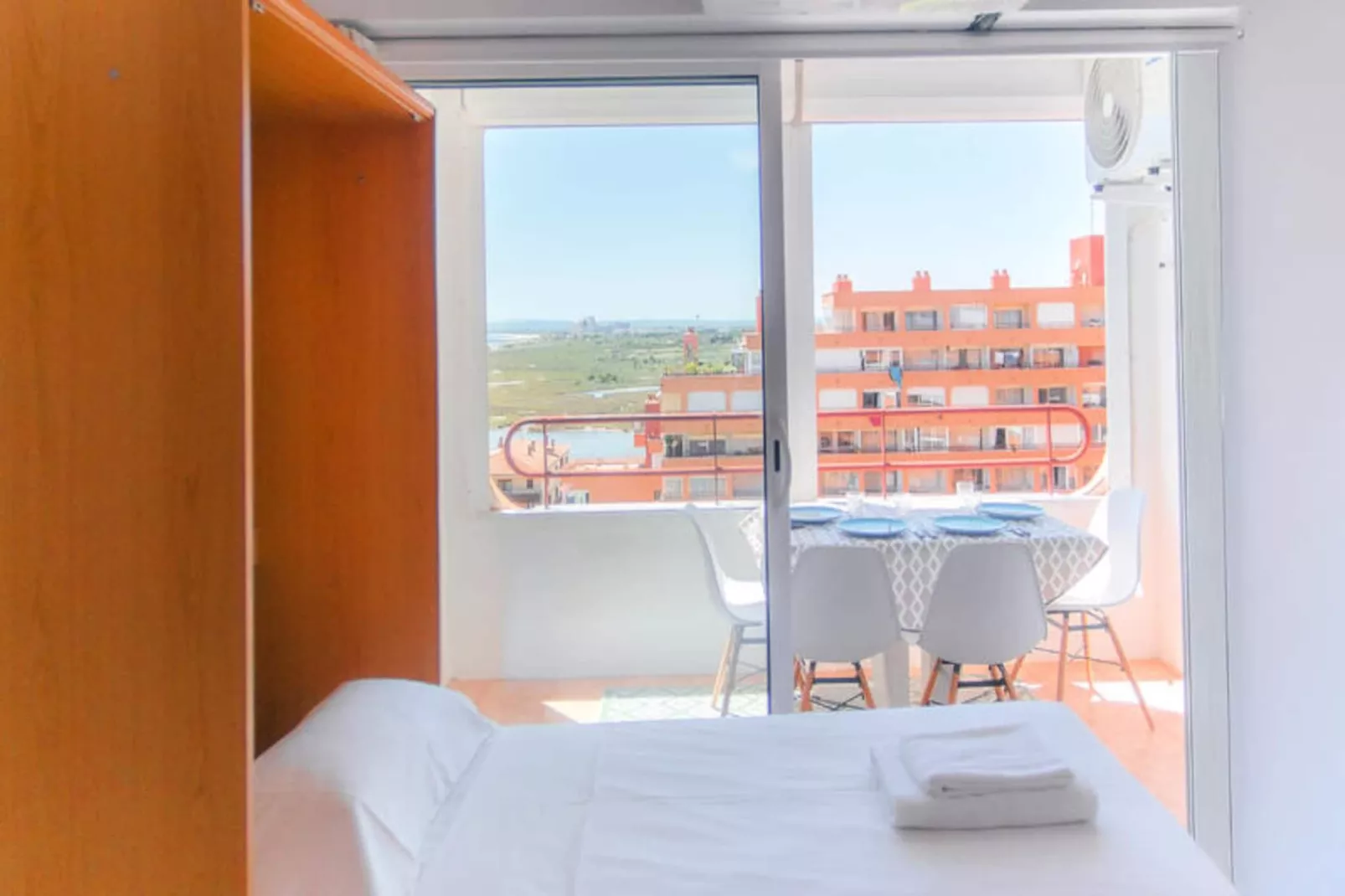 Studio à Roses-Untagged