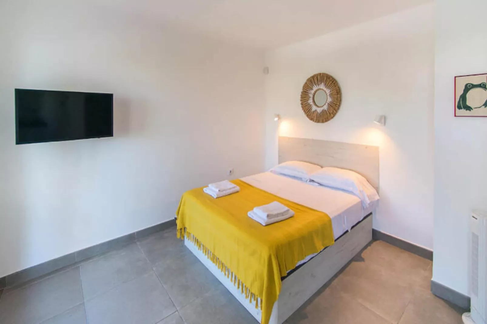 Studio à Roses-Nicht zugeordnet