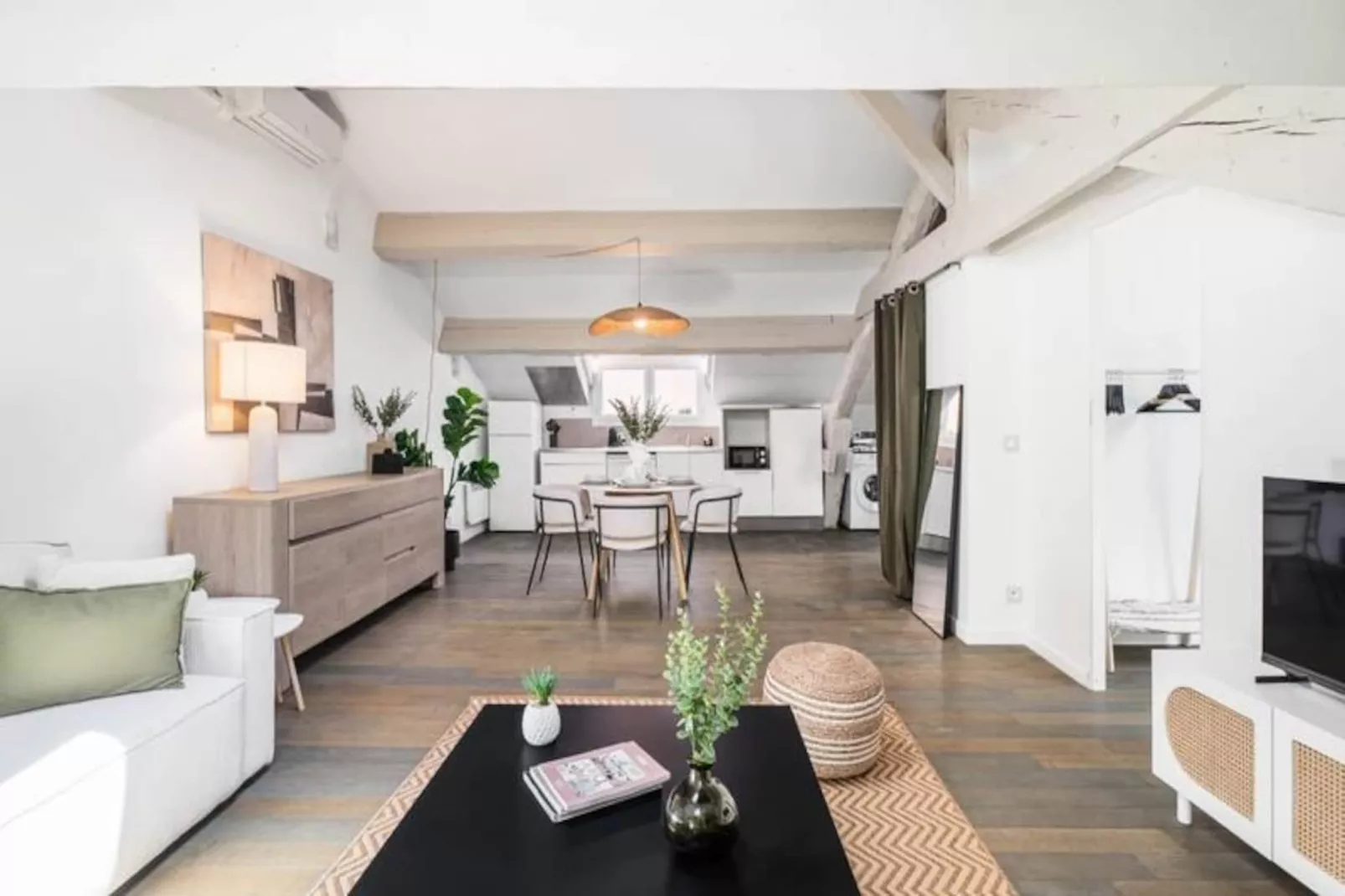 Appartement Reyer --Non tagué