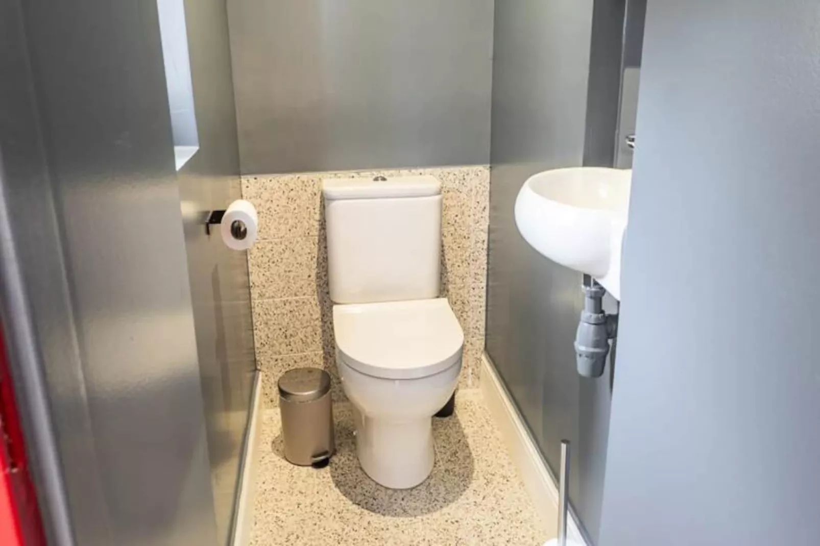 Appartement Place Pey Berland Avec Balcon Et Parking-Untagged