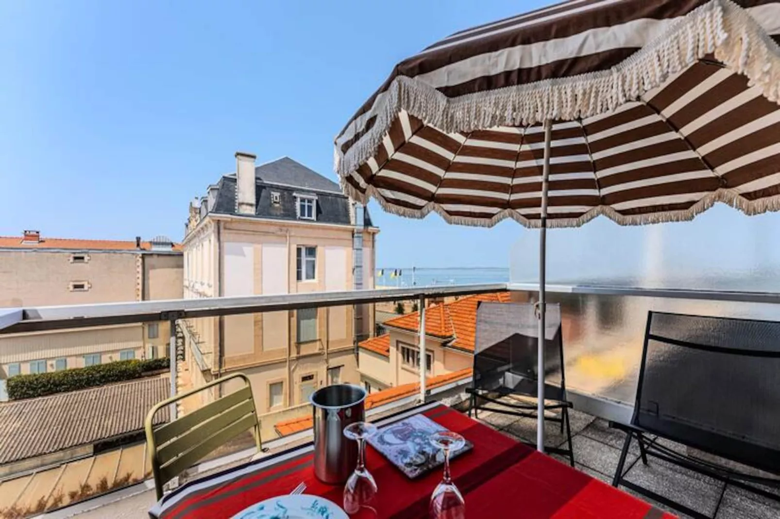 Résidence Point France-Non tagué