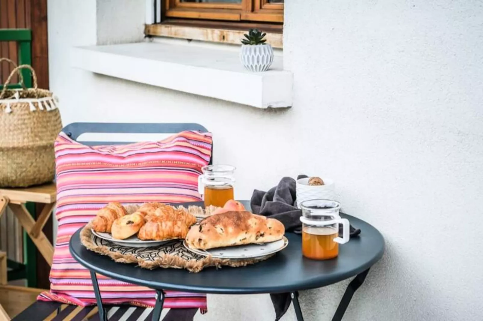 Slow Chalet Th&ocirc;nes: Lac & Montagne -15 Min Ski - Ascenseur, Balcon, Parking-Untagged