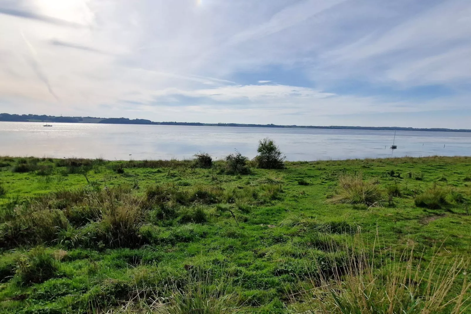 Cozy Dog-Friendly Cottage near Coast-By Traum-Water view