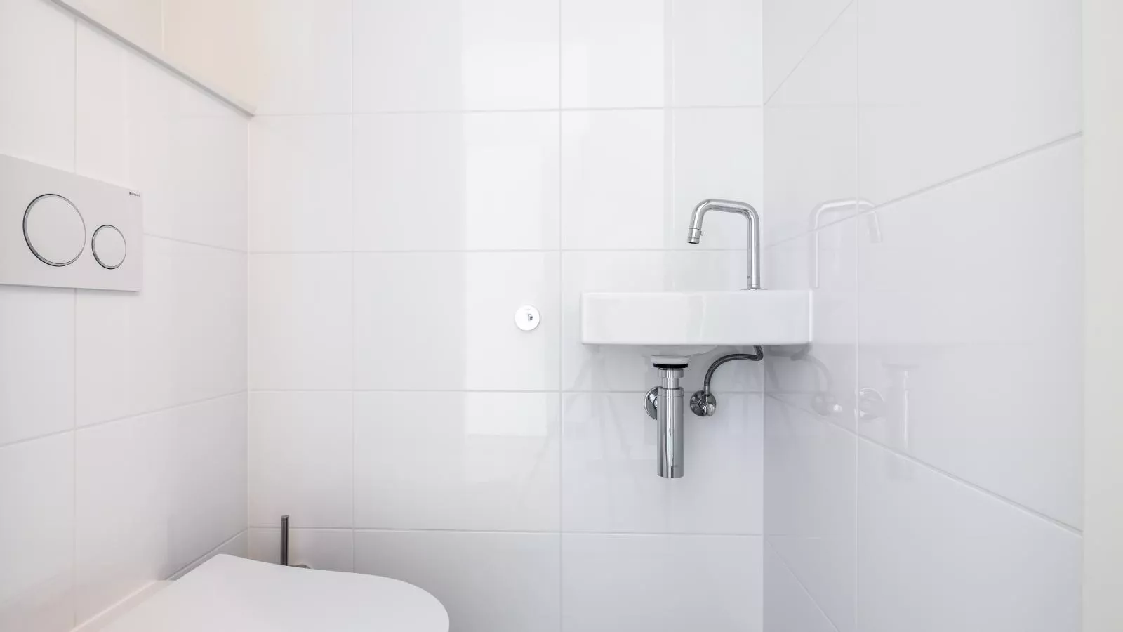 Waterfront-Bathroom