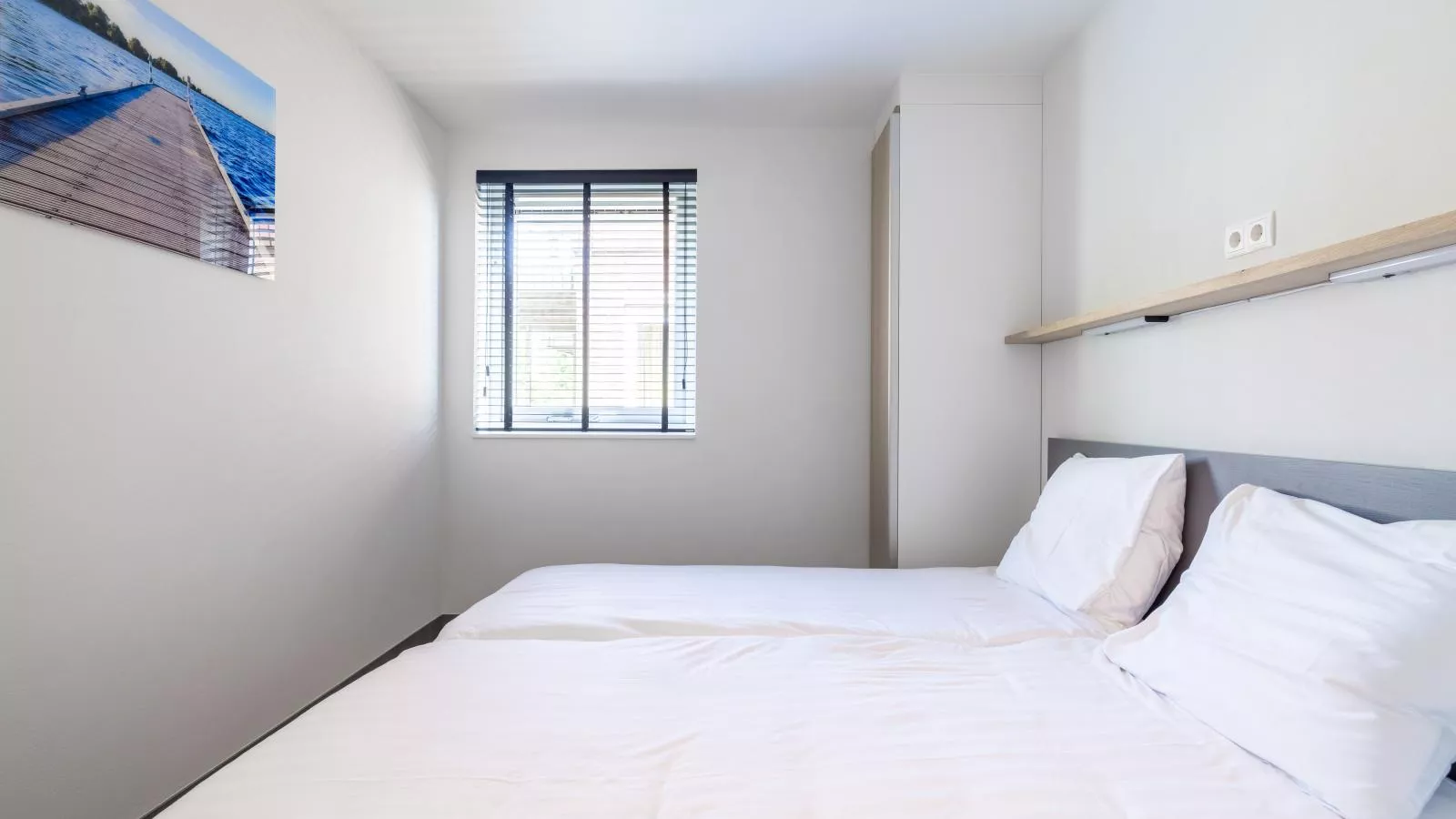 Waterfront-Bedroom