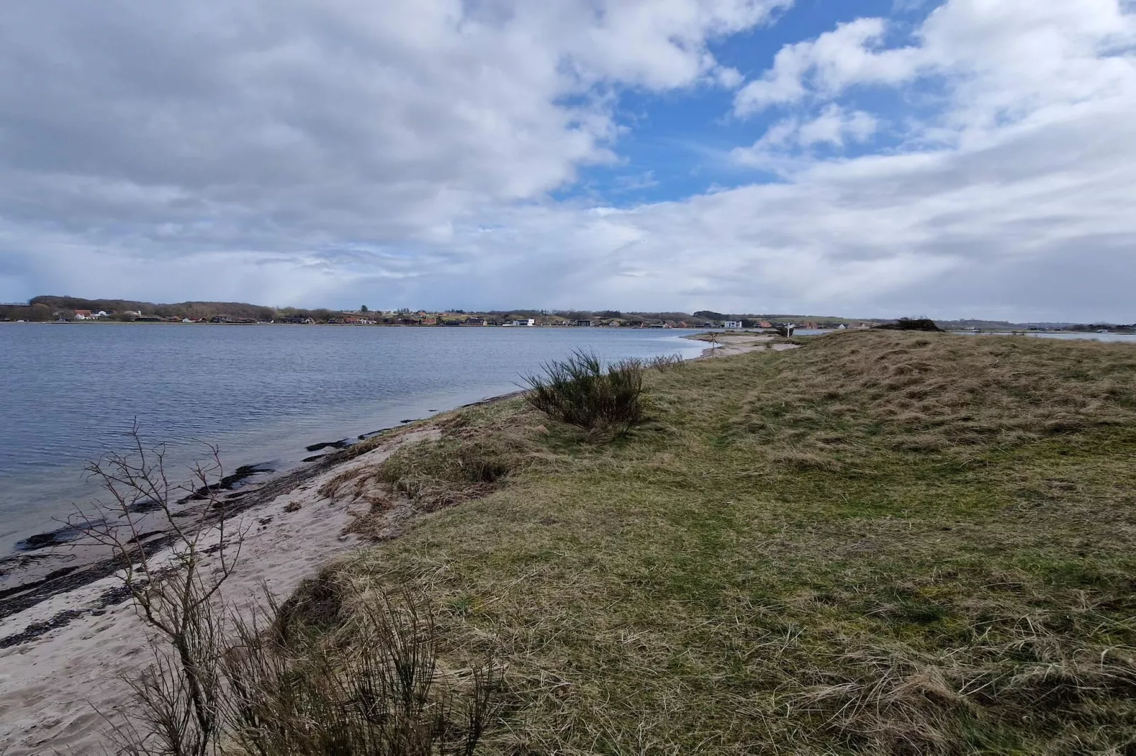 Maison de vacances pour 6 a Højslev-By Traum-Vue sur l'eau