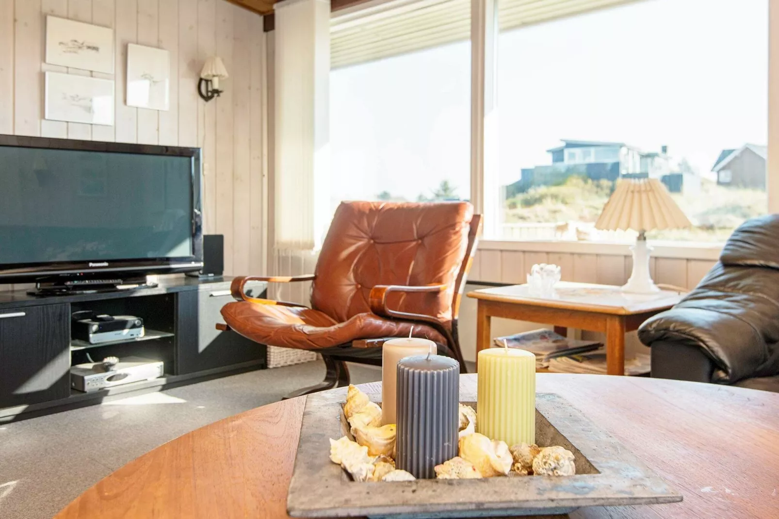 Tranquil Beach Cottage in Rindby-By Traum
